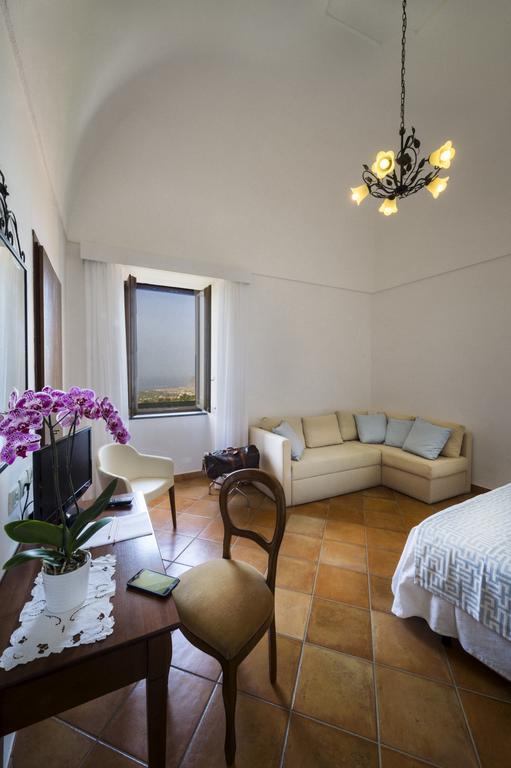 Agriturismo Antico Casale Colli Di San Pietro Piano di Sorrento Exterior foto